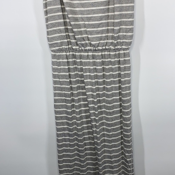 Gap Gray & White Striped Maxi Dress NWT Size Medium - Picture 6 of 11